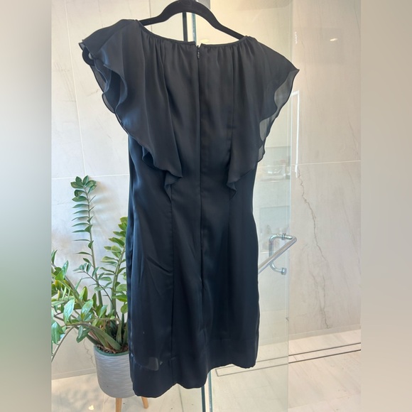 BCBG satin dress size 2 NWOT - Picture 3 of 7